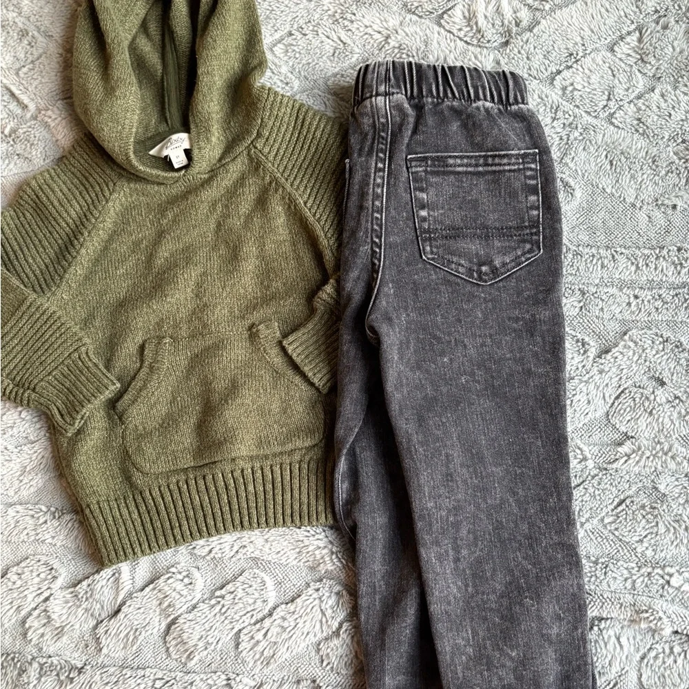 SOLD - Picture 4 of 5